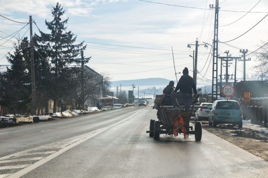 Szekér az országúton