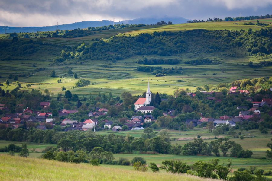 Alsósófalva látképe Parajd irányából