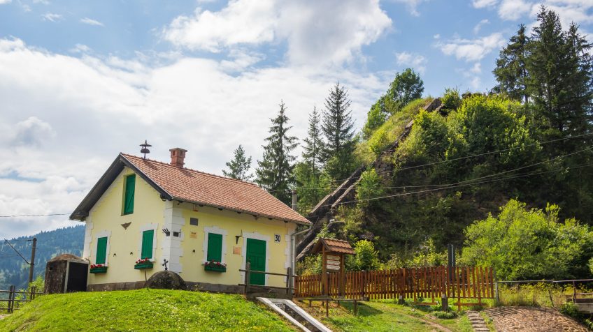 A 30-as Őrház az Ezeréves határon