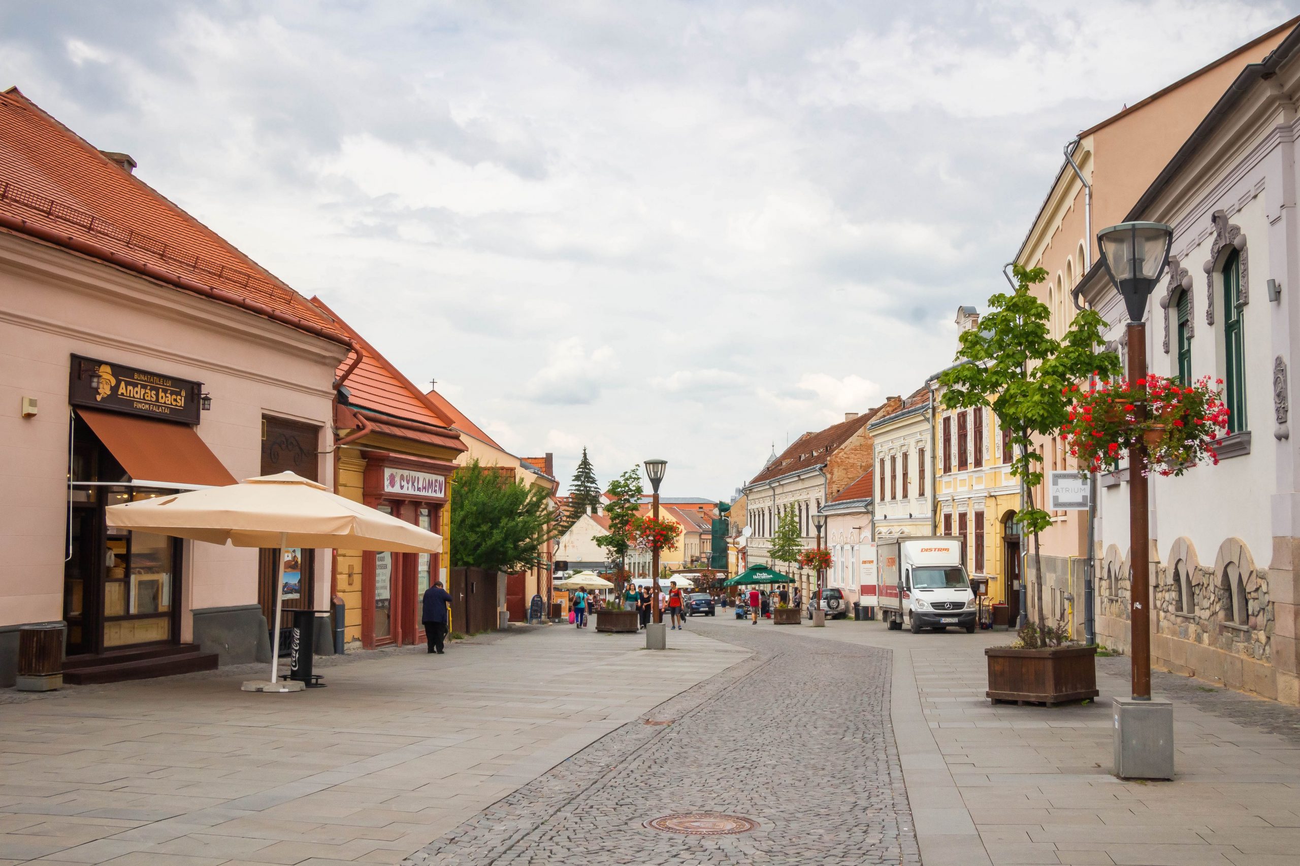 És környéke csíkszereda Elérhetőségeink