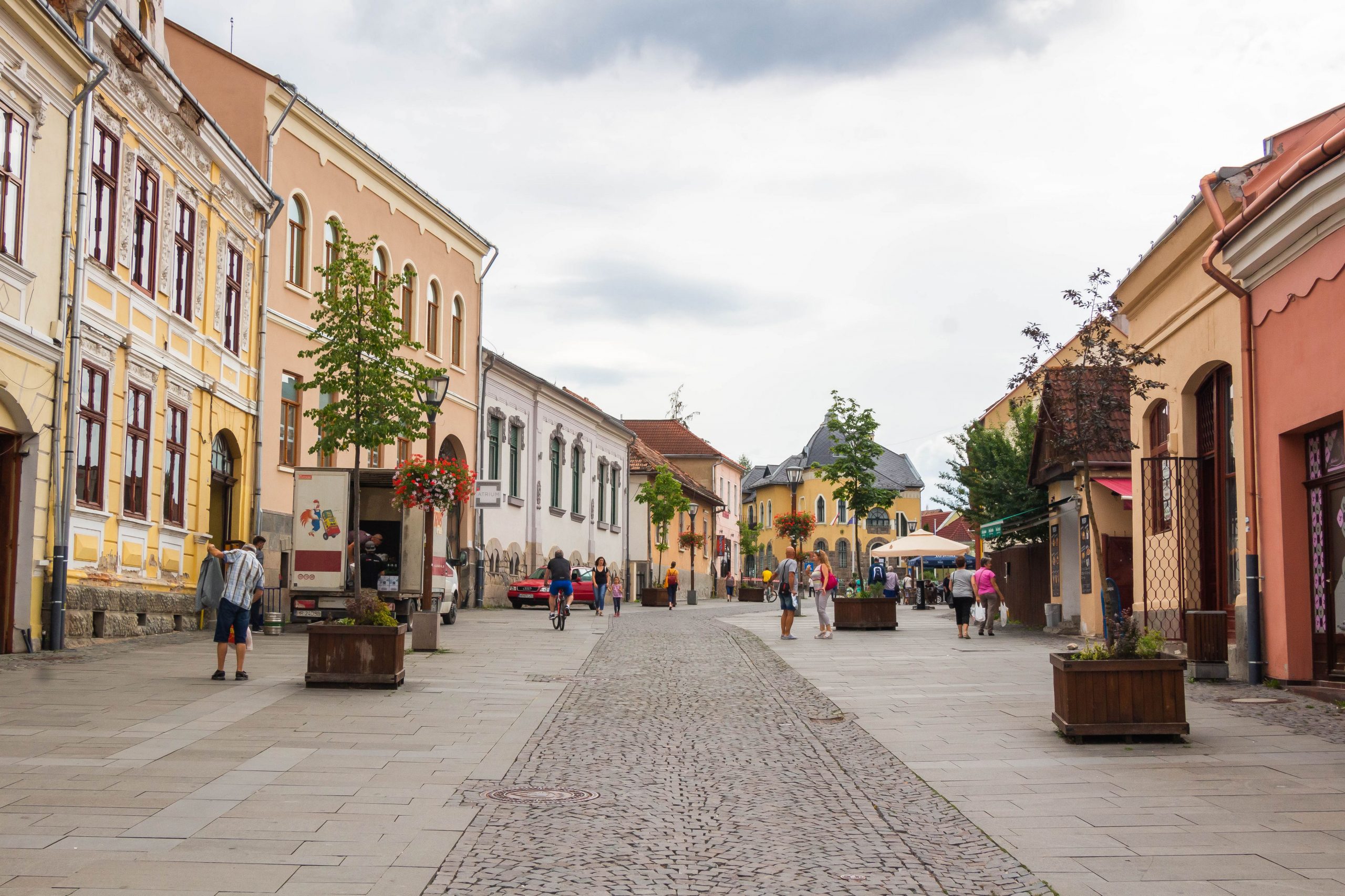 És környéke csíkszereda Közvitán a