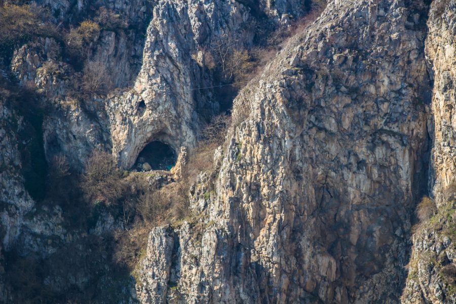 A vasalt mászóösvény használatához Via-ferrata felszerelés kötelező