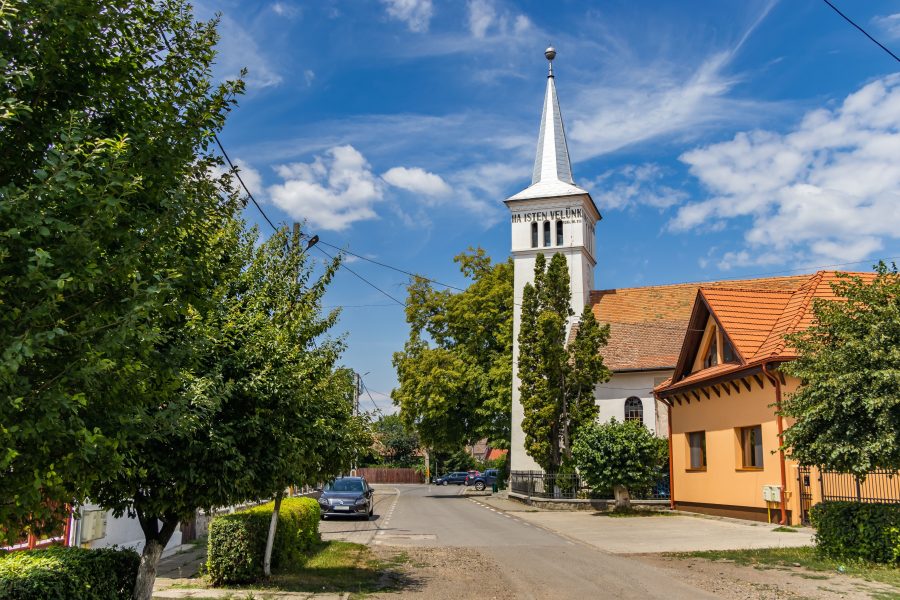 Marosszentanna Árpád-kori temploma