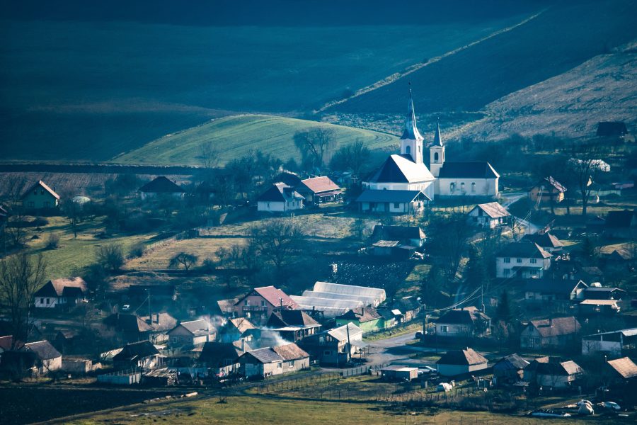 Ikland látképe