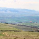 Kézdialmás és Lemhény közös temploma a hegyről