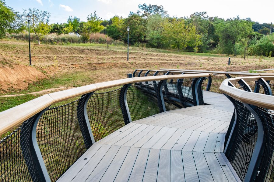 A Cserealja park legérdekesebb része a panoráma sétány és kilátó